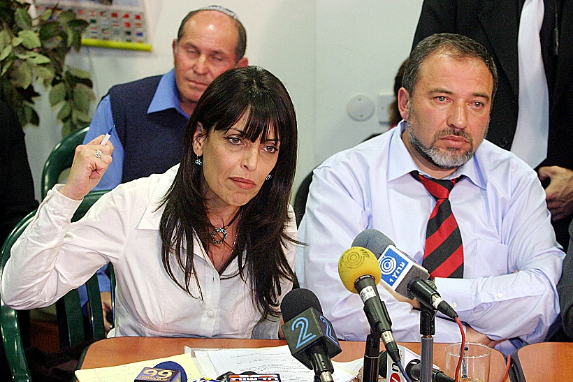ח"כ לשעבר אסתרינה טרטמן עם יו"ר ישראל ביתנו אביגדור ליברמן, 2007