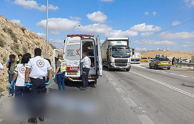 זירת התאונה בכביש 398 סמוך לנוקדים
