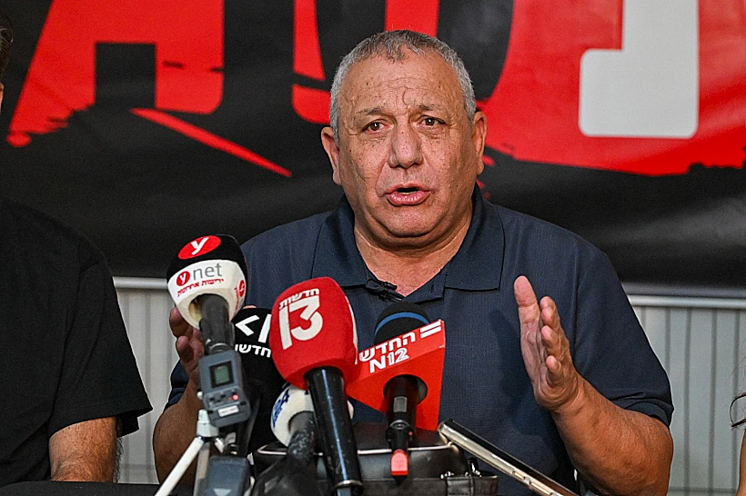 גדי איזנקוט ב"סוכת המחדל