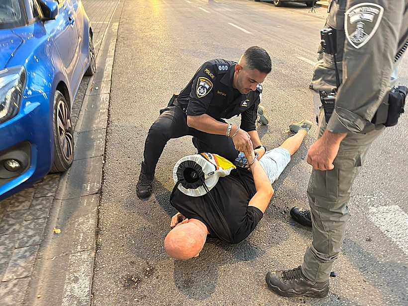 מעצר מפגין מול ביתו של יו"ר הכנסת אמיר אוחנה