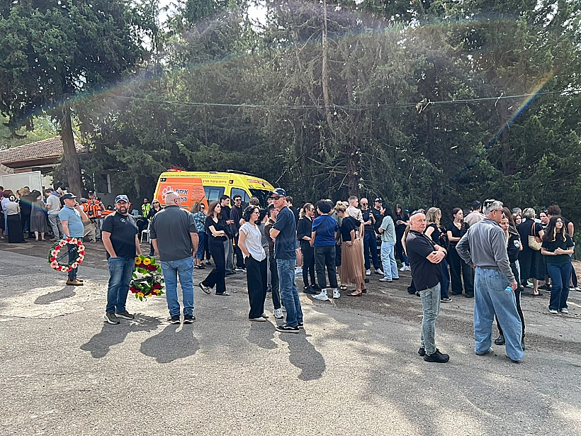 הלווייתו של אלעזר יאיר וילנסקי בבית העלמין במושב חוסן