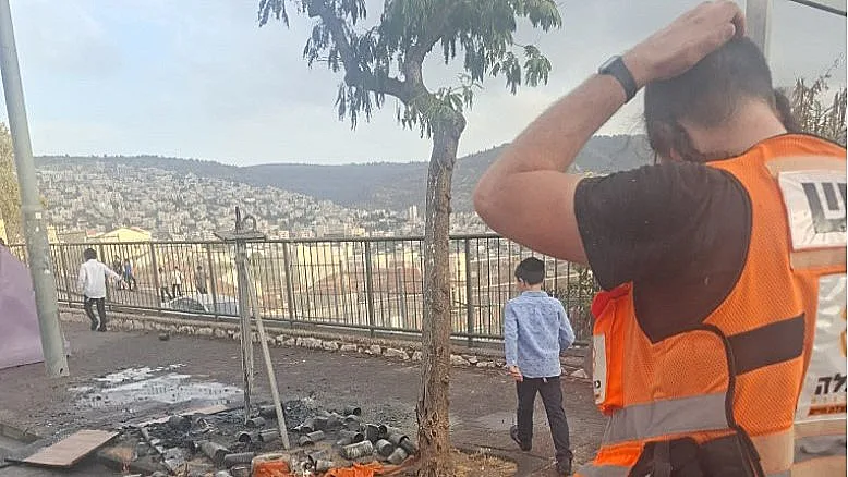 צוותי איחוד הצלה בזירת הפיצוץ בביתר עילית