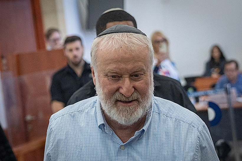אביחי מנדלבליט בבית המשפט
