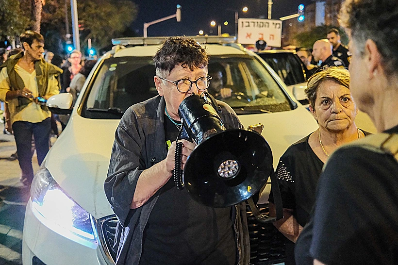 שפי פז בהפגנה בדרום תל אביב