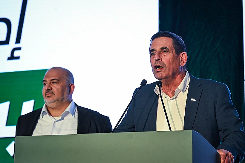 מנסור עבאס ויואב סגלוביץ במטה רע"מ אחרי הבחירות