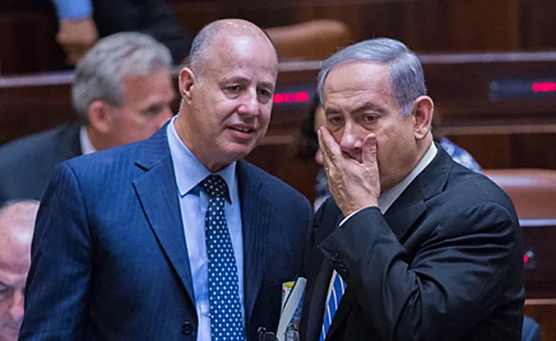 הנגבי ונתניהו. (ארכיון) (יונתן סינדל, פלאש 90)