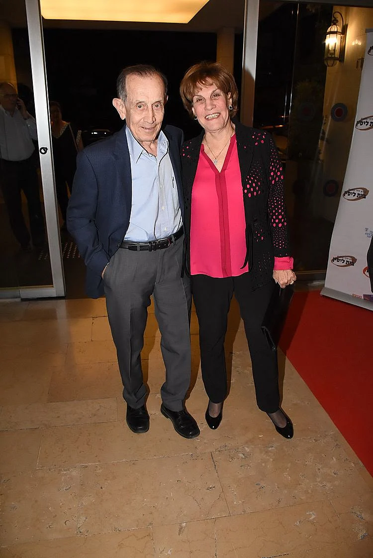 גליה ויהושע מאור