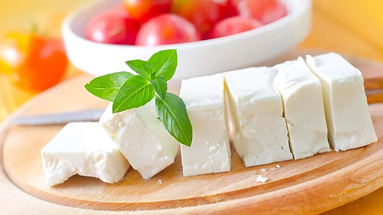 גבינה מלוחה