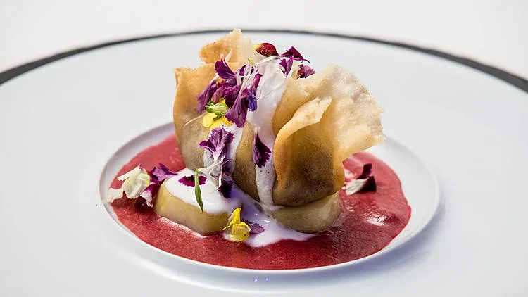 מתכון לקריספי בוריק עם טרטר פילה עגל, קונפי ראטה וציזיקי של רועי הלוי (מתוך משחקי השף, עונה 3, פרק 31 (הגמר))