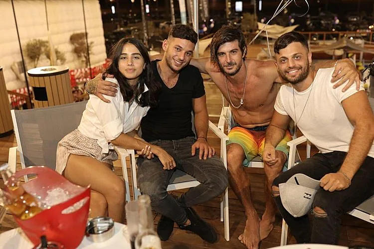 אלי זרקה יום הולדת