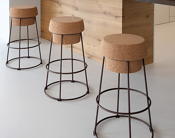 שרפרף של המותג DOMITALIA