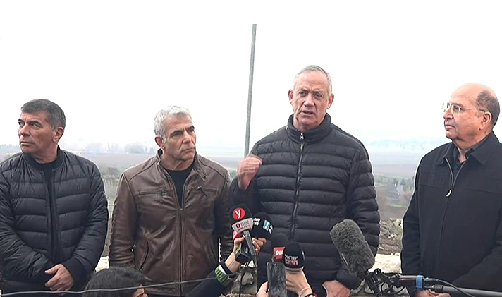 מפלגת ''כחול לבן'' בסיור בצפון