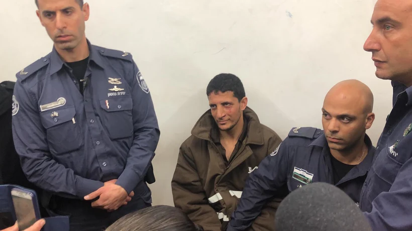 ערפאת ארפאעיה, החשוד ברצח אורי אנסבכר, בבית המשפט