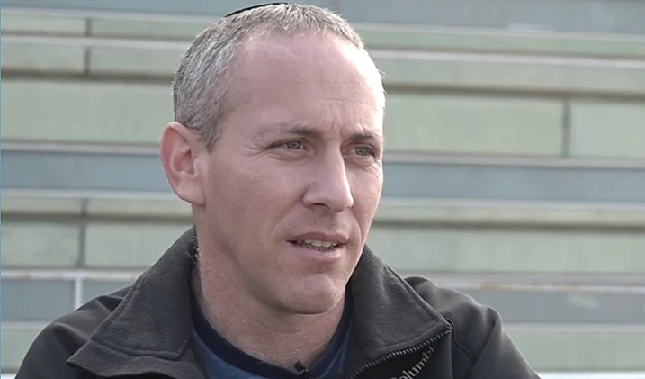 חבר הכנסת חילי טרופר מכחול לבן