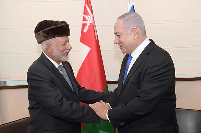 בנימין נתניהו עם שר החוץ של עומאן יוסף בן עלווי בוורשה