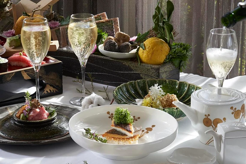 ארוחה יוקרתית ומיוחדת בדיינינגס