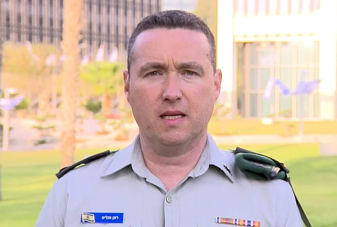 דובר צה"ל, רונן מנליס