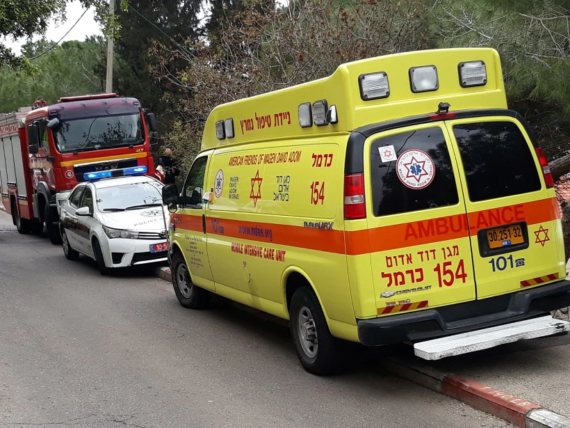 אמבולנס (ארכיון)