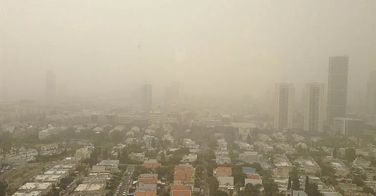 אובך בתל אביב (ארכיון)