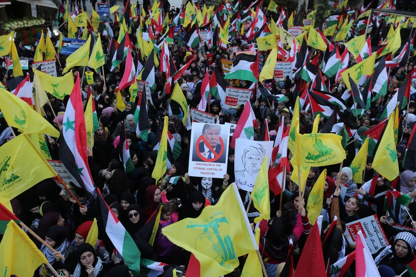 הפגנה של תומכי חזבאללה בביירות