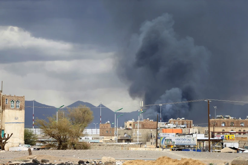 עשן לאחר תקיפה בתימן (ארכיון)