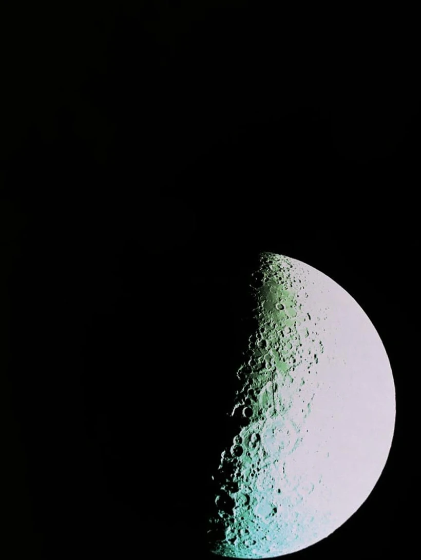 2500 ק''מ גובה מהירח, הצד הרחוק של הירח