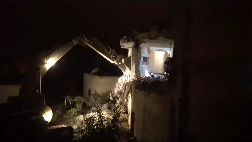 הריסת ביתו של המחבל סאלח ברגותי