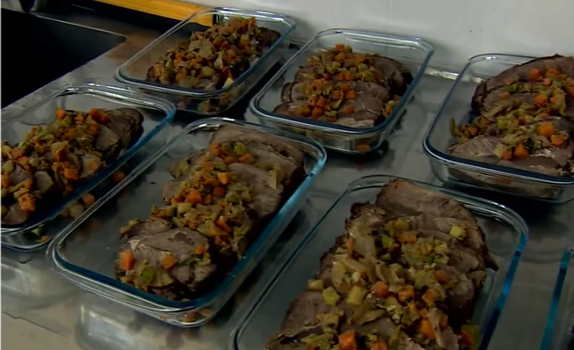 ההכנות לקראת ליל הסדר בקיבוץ נען