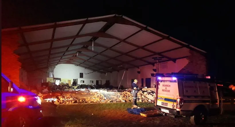 13 מתו בתפילת חג הפסחא לאחר קריסת קיר בכנסייה בדרום אפריקה