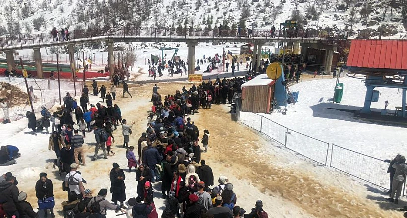 מטיילים בחרמון בחול המועד