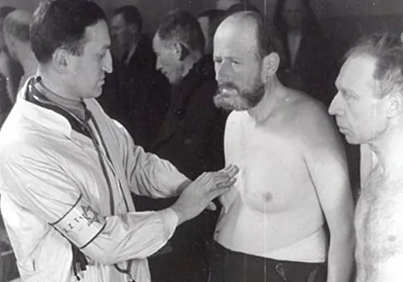 רופא בגטו ורשה