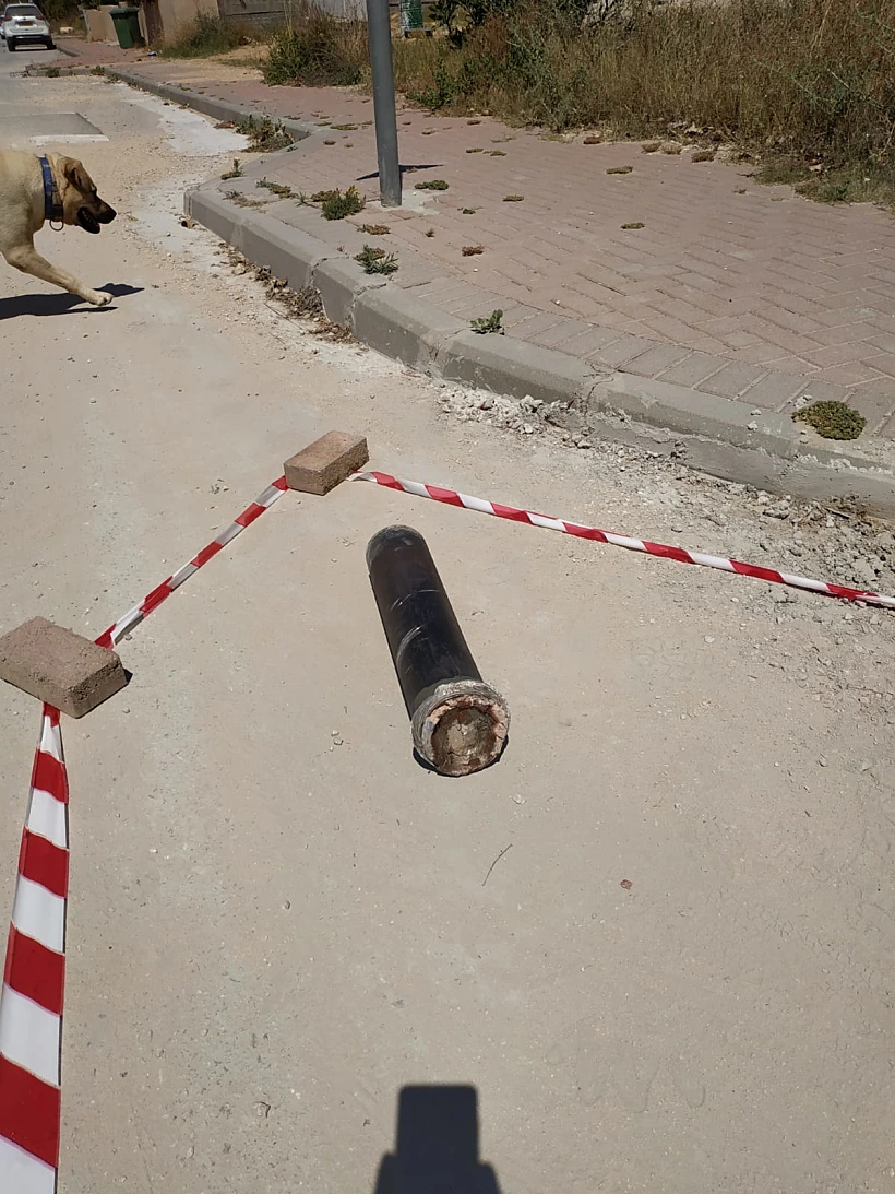 חלקי רקטה בשטח ישראל