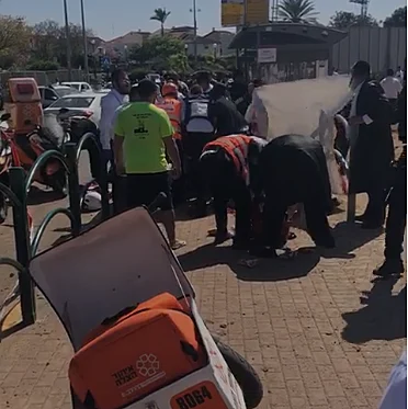 הטיפול בפצועה בקרית גת