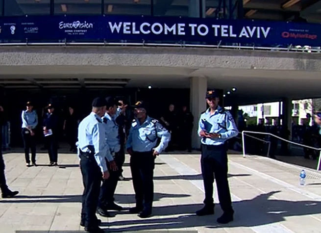 משטרה בכיכר הבימה