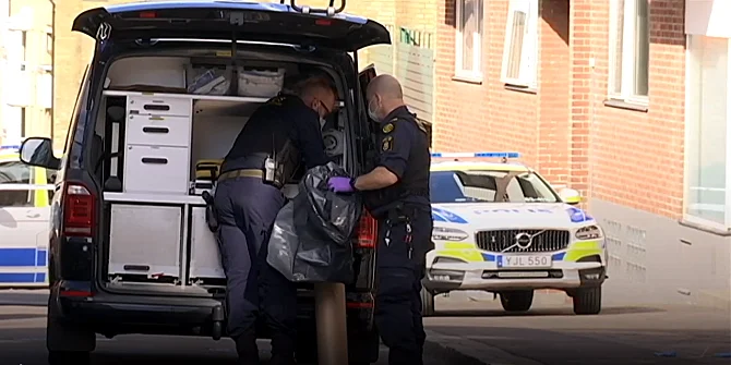 שוטרים בזירת אירוע הדקירה בשבדיה