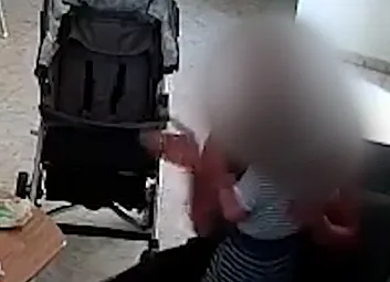 מטפלת תועדה מכה תינוק כבן שנה בנס ציונה