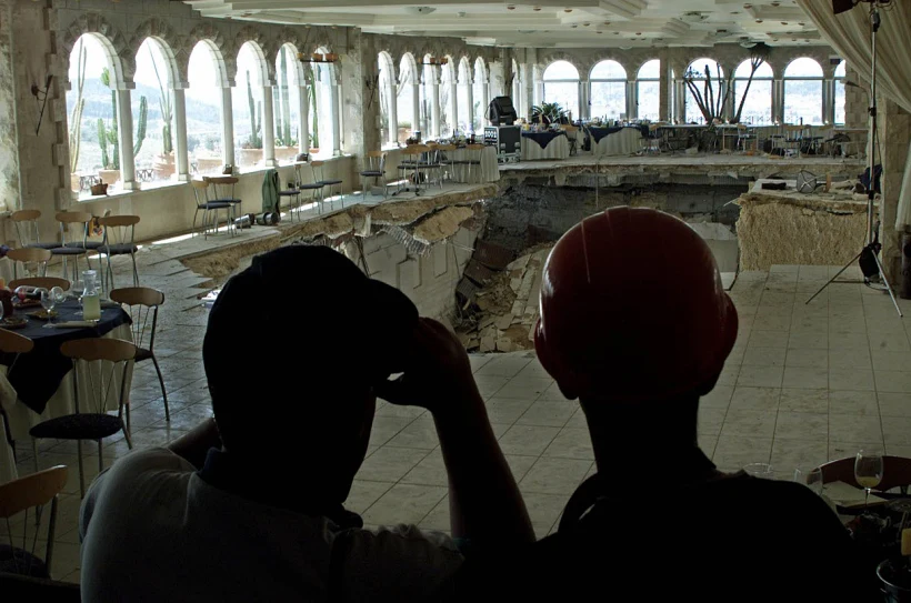 אולמי ורסאי בירושלים לאחר האסון