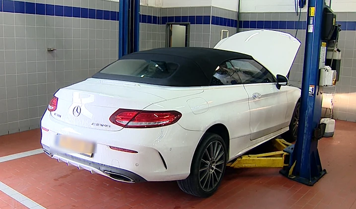 רכב לפני טיפול במוסך