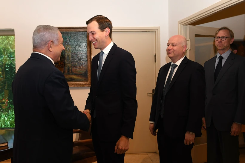 ראש הממשלה בנימין נתניהו וג'ארד קושנר, יועצו של נשיא ארהב דונלד טראמפ בפגישה בישראל