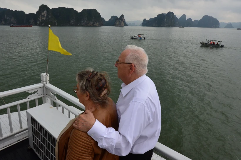 הנשיא ריבלין ורעייתו נחמה בויאטנם