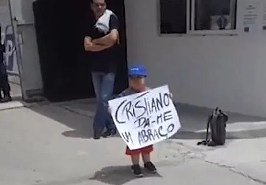 אדוארדו מוריירה מעריץ רונאלדו