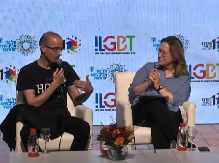 יובל נח הררי בכנס ועידת המשפיעים הלאומית של קהילת הלהט''ב