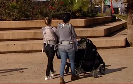 עגלות, ילדים, אמהות