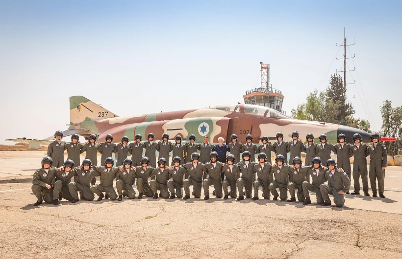 מסיימי קורס טייס