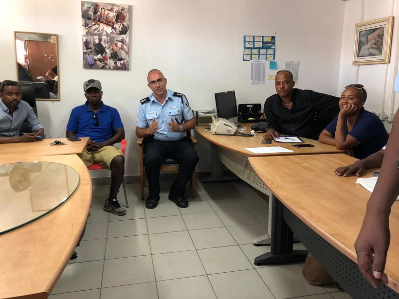 הפגישה בין נציגי המשטרה לנציגי המחאה בחיפה