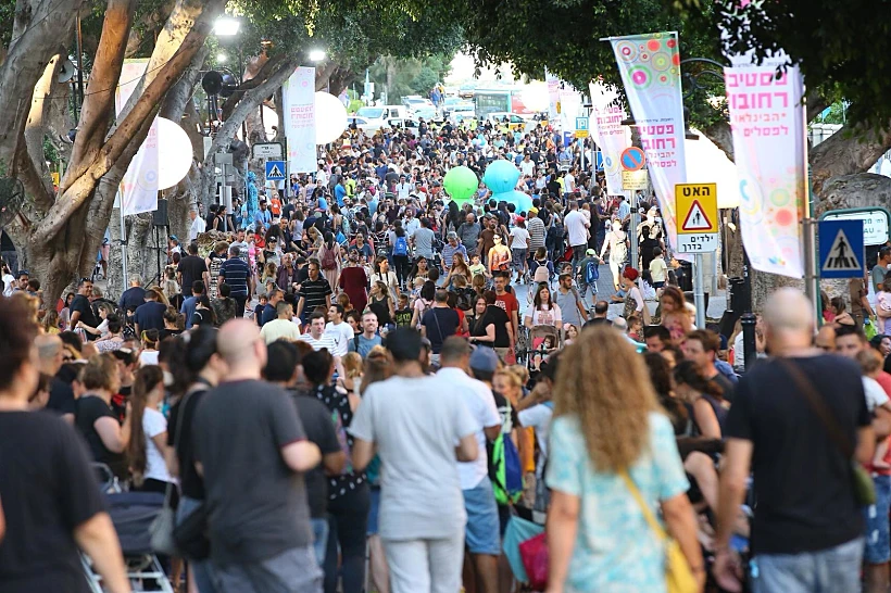 פסטיבל רחובות הבינלאומי לפסלים חיים