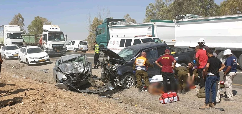 תאונת דרכים בין שני כלי רכב בכביש 264