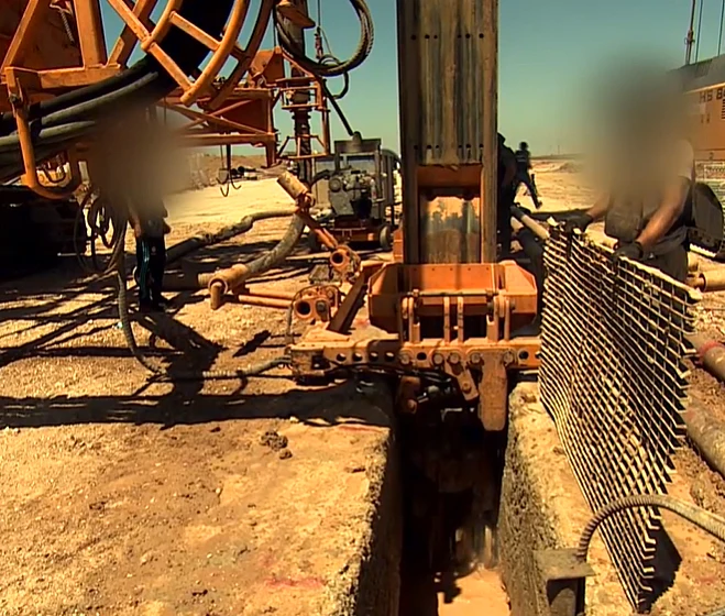 בניית המכשול התת קרקעי בגבול הרצועה