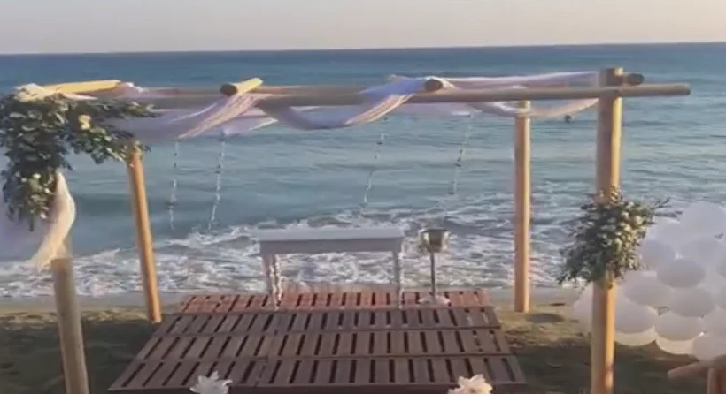 חתונה-חופשה באי אויה, יוון