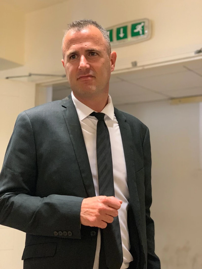 עו''ד ניר יסלוביץ'